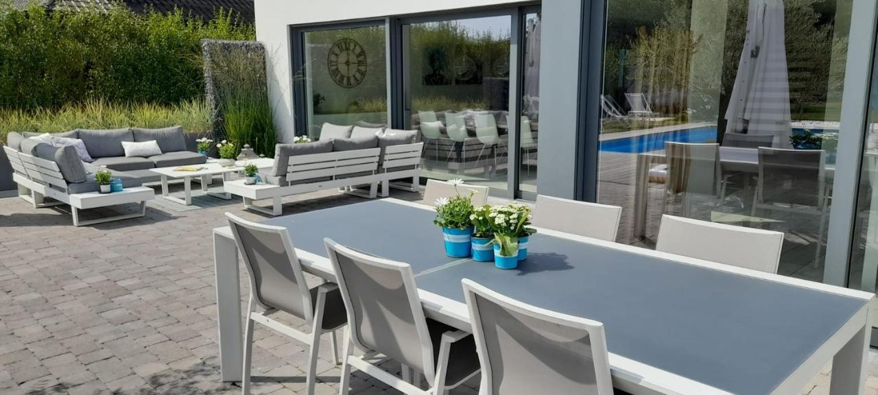 Villa Blue Garden B&B Vlaamse Ardennen Nabij Pairi Daiza Geraardsbergen Dış mekan fotoğraf