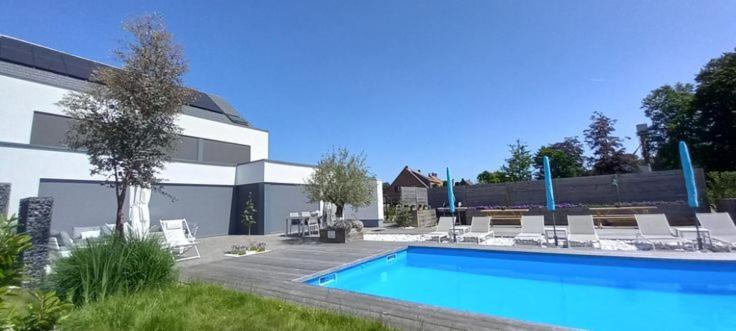 Villa Blue Garden B&B Vlaamse Ardennen Nabij Pairi Daiza Geraardsbergen Dış mekan fotoğraf